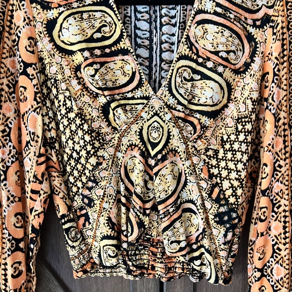 Free People Wild And Free Cropped Blouse Size Medium EUC - Picture 6 of 9